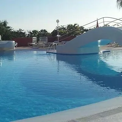 Laguna Park 2 Адехе 2*,